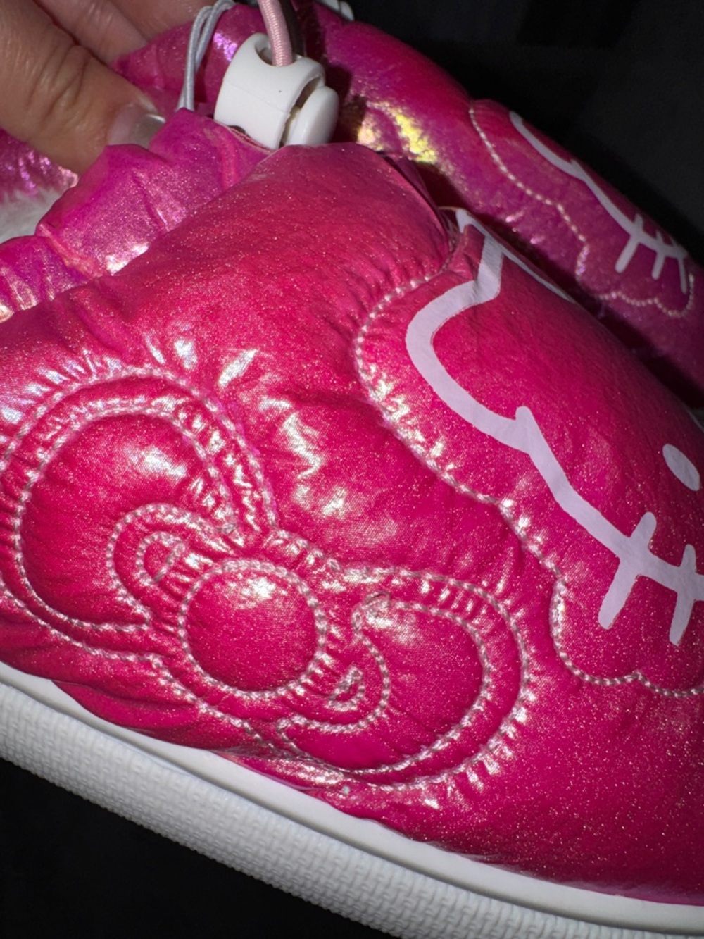 Hello Kitty-NWT Pink Metallic Slip-On Slippers Adult Size 7-8 - Picture 10 of 13